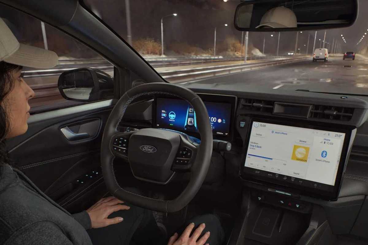 Guida assistita, Ford estende il BlueCruise a Kuga e Puma