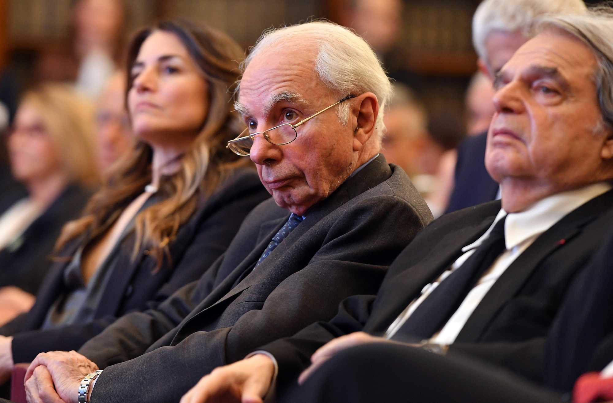 Amato pontifica su «Repubblica» e butta là l’idea delle «alternative»