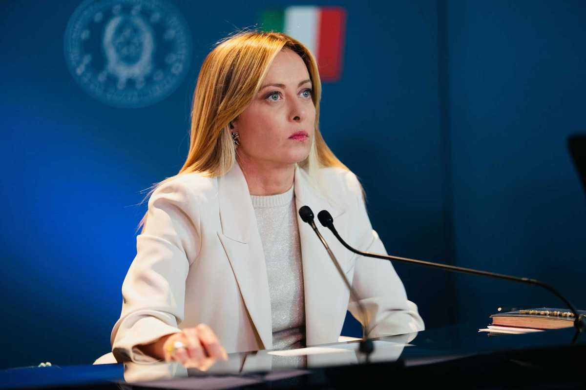 Elezioni anticipate bocciate in coro. La Meloni in Parlamento il 9 aprile