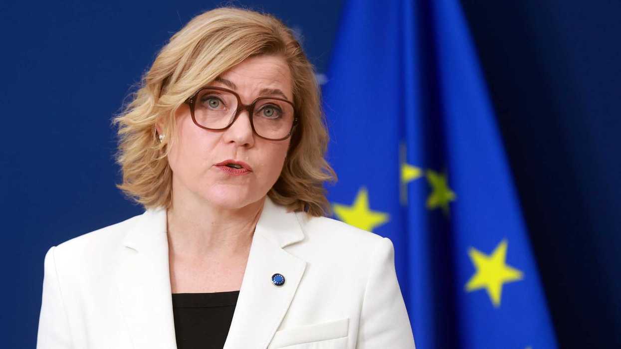 Bruxelles beffata dai comici russi: «Manovre anti Biennale»