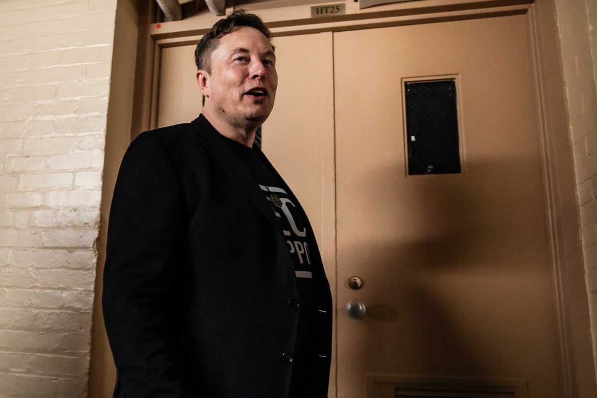 Musk: reddito universale alto per aiutare i disoccupati dell'intelligenza artificiale