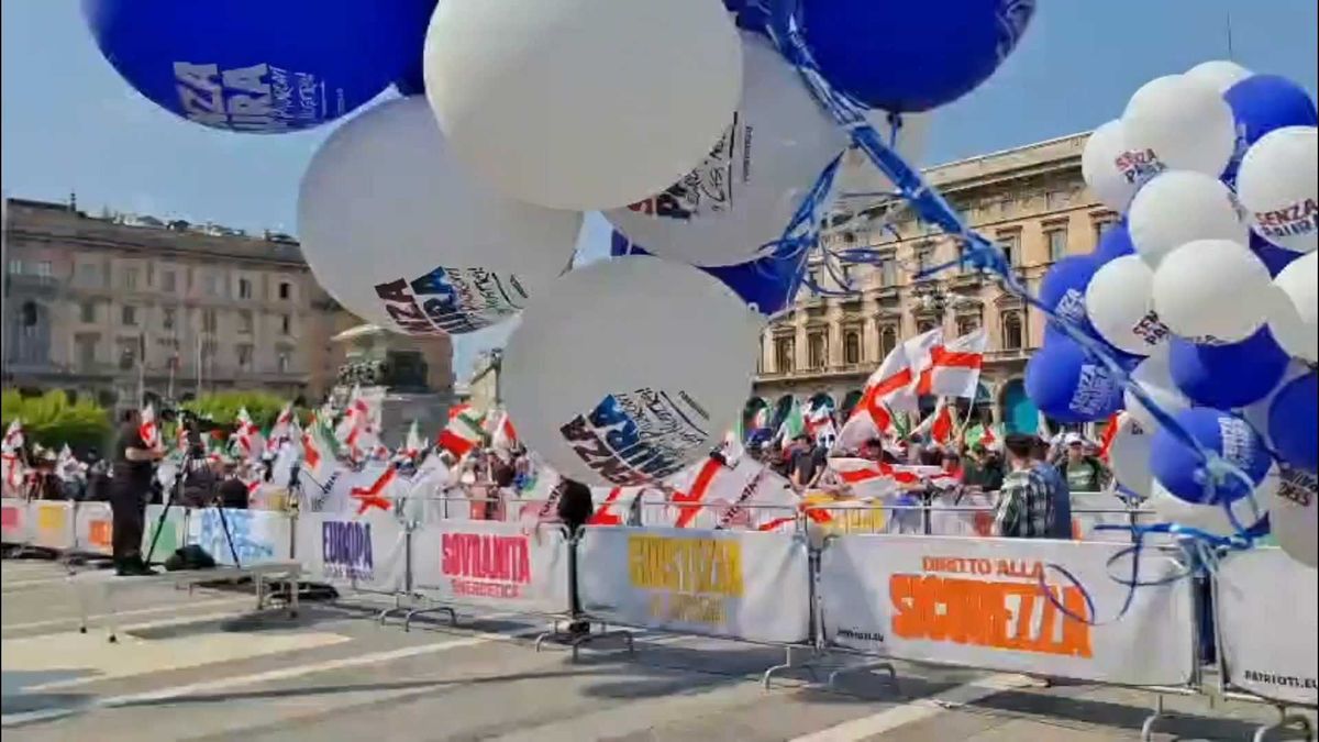 Mario Giordano dal palco: «Libertà, remigrazione e difesa dell’Europa cristiana»