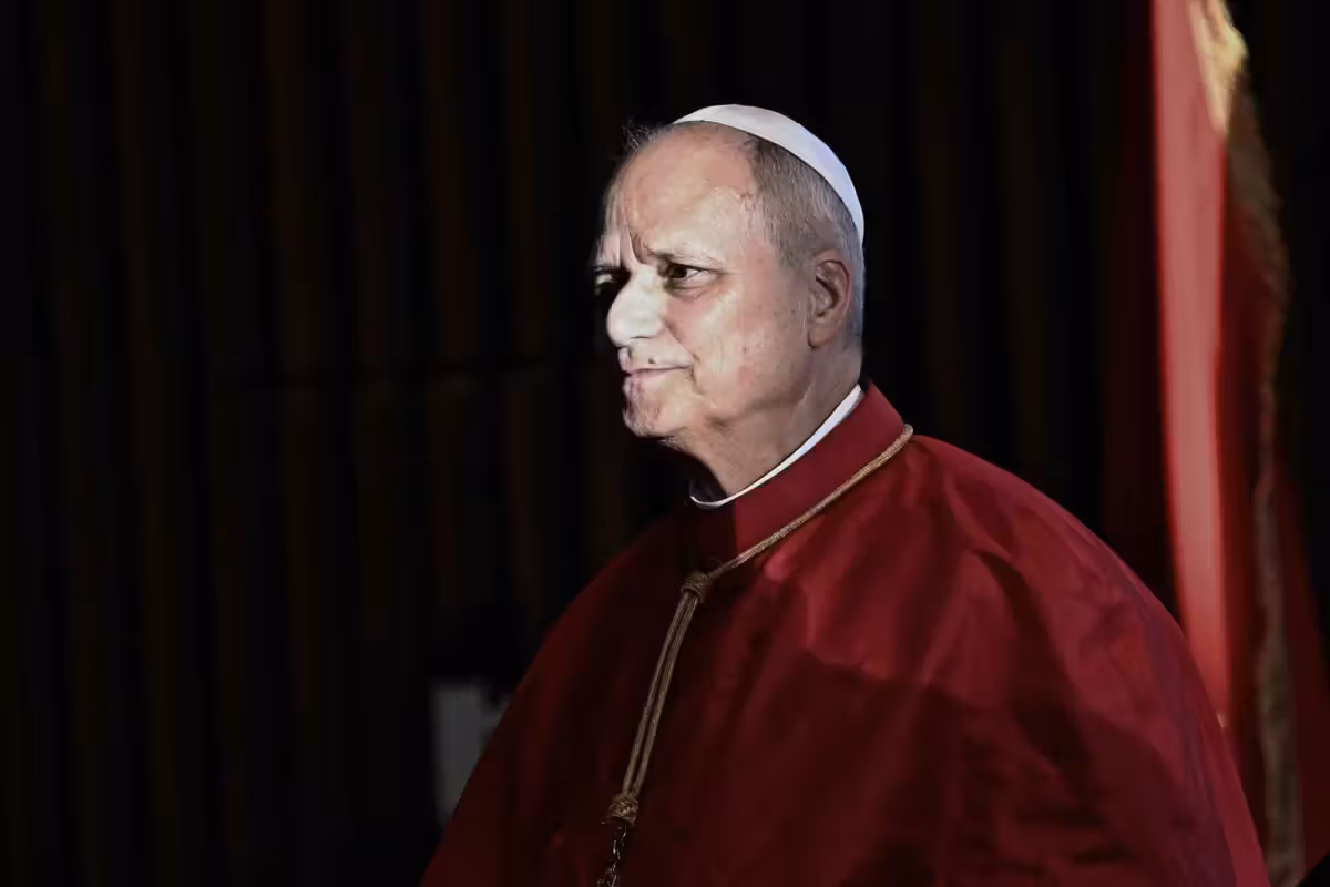 Il Papa si smarca dalla politica: «Non cerco il dibattito con Trump»