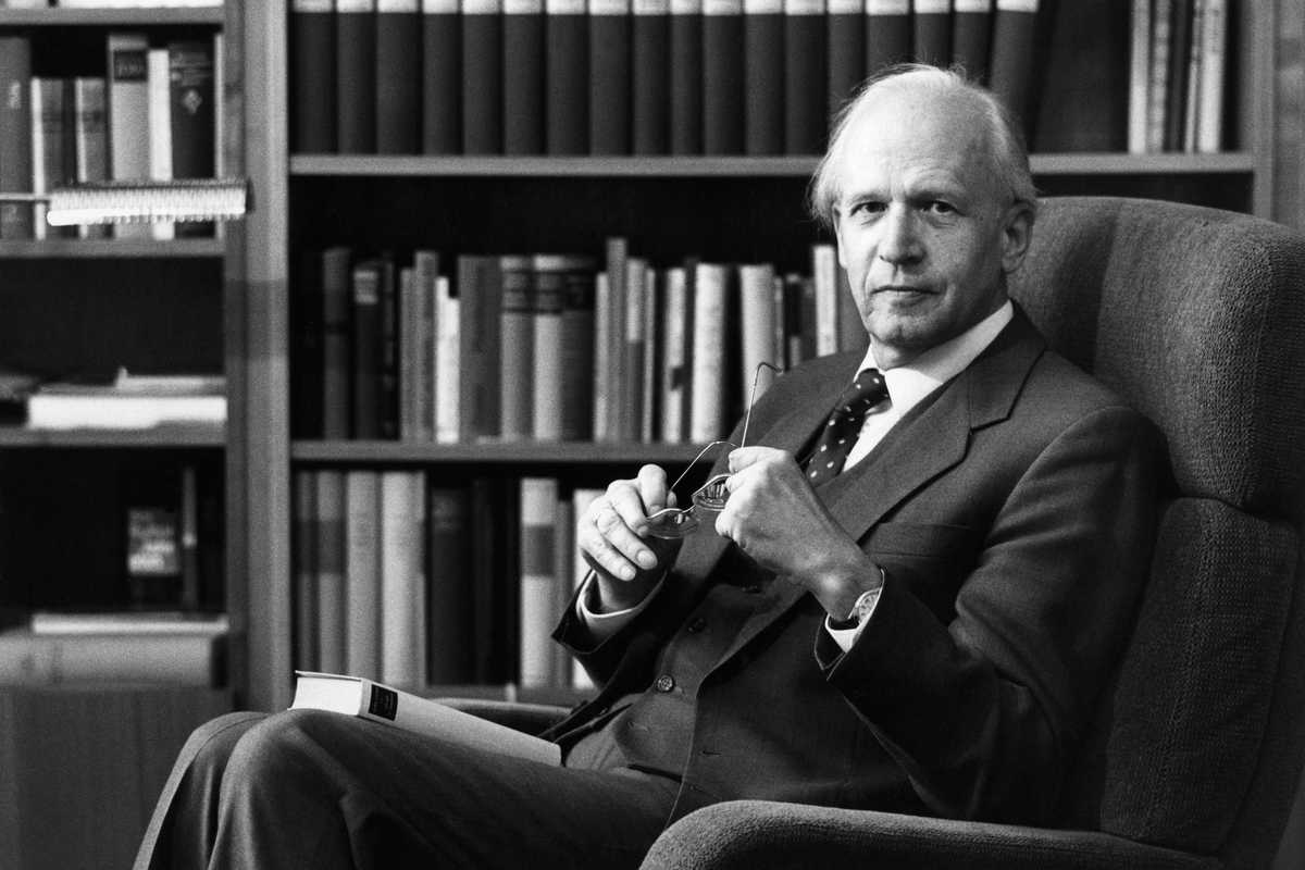 Il fascismo è ormai morto e sepolto. Per favore lasciatelo agli storici veri