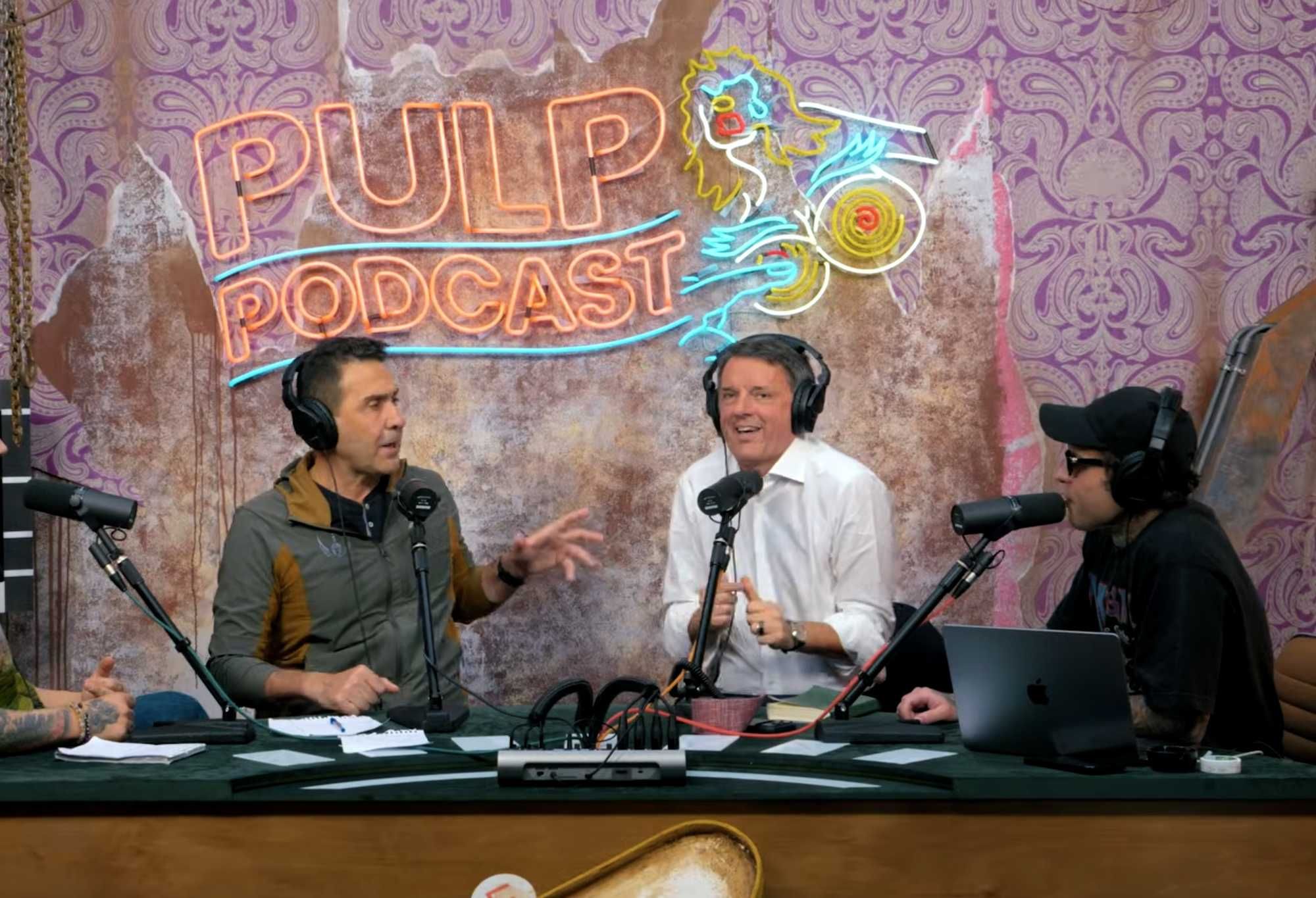 Vannacci: «O la Meloni mi segue o corro da solo». E Renzi gongola