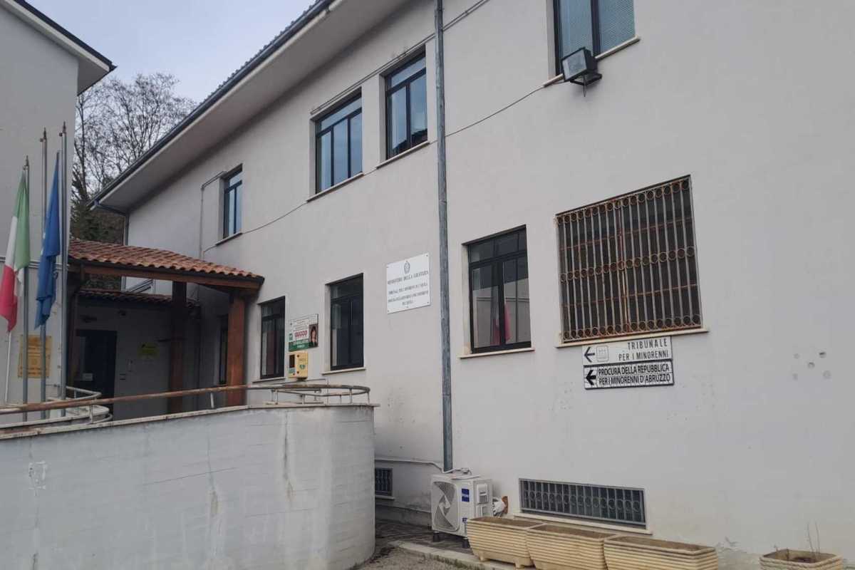 I giudici tengono i bimbi del bosco lontani dai genitori per altri 60 giorni