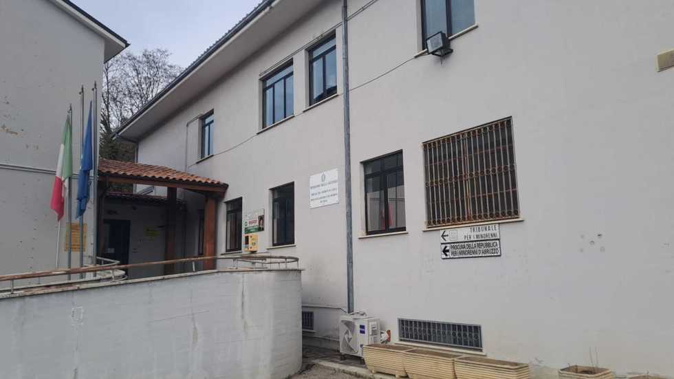 I giudici tengono i bimbi del bosco lontani dai genitori per altri 60 giorni