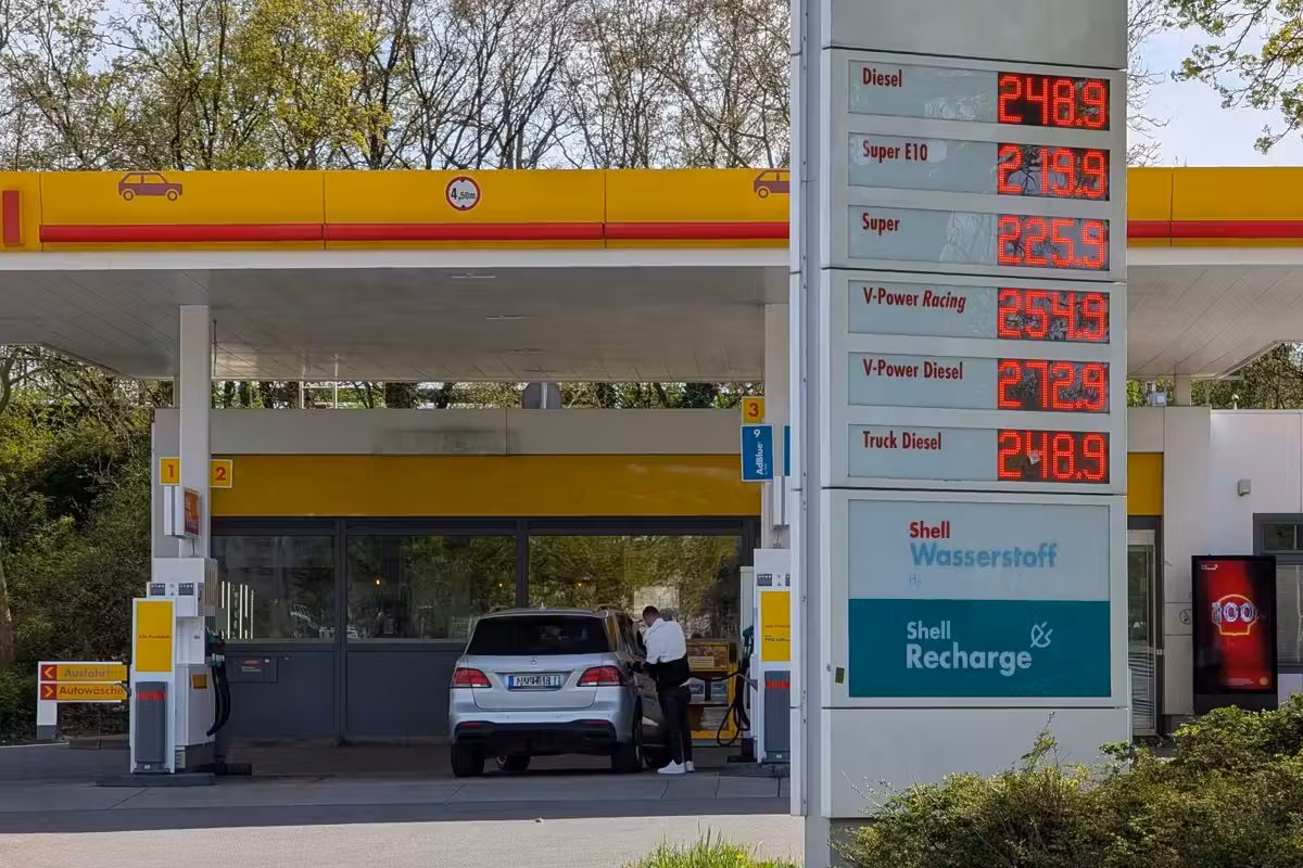 Alla Ue la benzina alle stelle sta bene