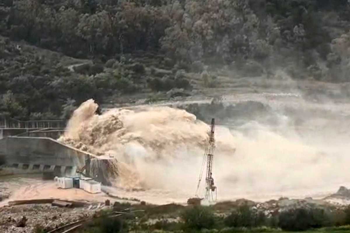 Al Centro-Sud sversano in mare l’acqua raccolta negli invasi