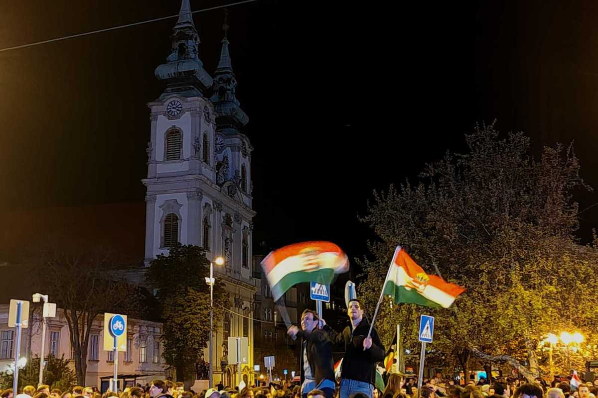 La realtà spazza il (luogo)comunismo. Chi urla al «regime» finisce smentito