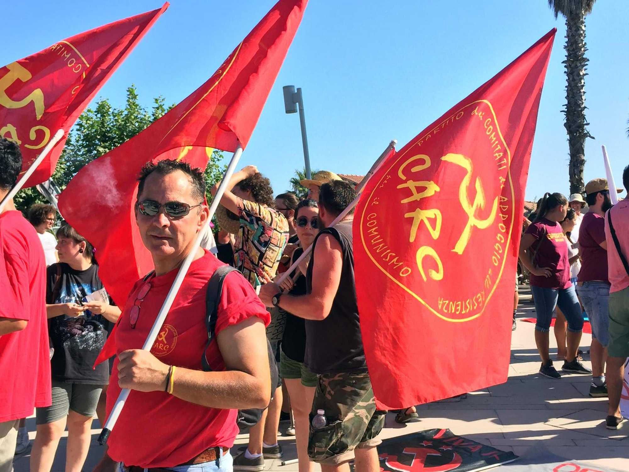 «I Carc si rifanno ai terroristi delle Br». Ma la Fiom li difende