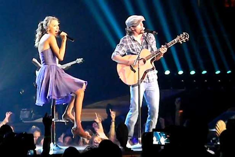 Taylor Swift And Jason Mraz Sang Together