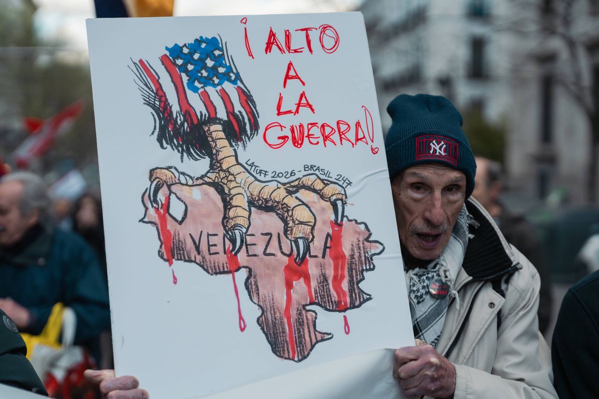 Unlike Bush or Cheney, US Charges Abducted Nicolás Maduro With Torture