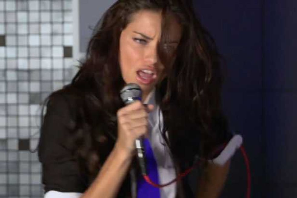 Models Desperately Want "Moves Like Jagger"