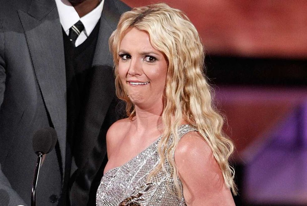 Zombie Britney Spears Stops By Ryan Seacrest For Unrevealing Non-Interview