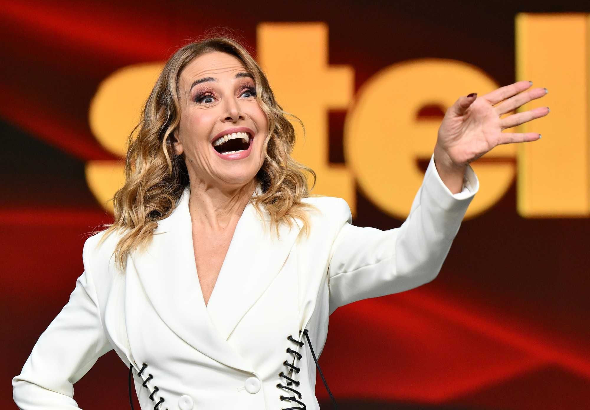 Barbara D’Urso fa causa a Mediaset. «Ingerenze e diritti non pagati»