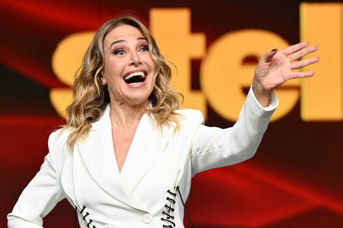 Barbara D’Urso fa causa a Mediaset. «Ingerenze e diritti non pagati»