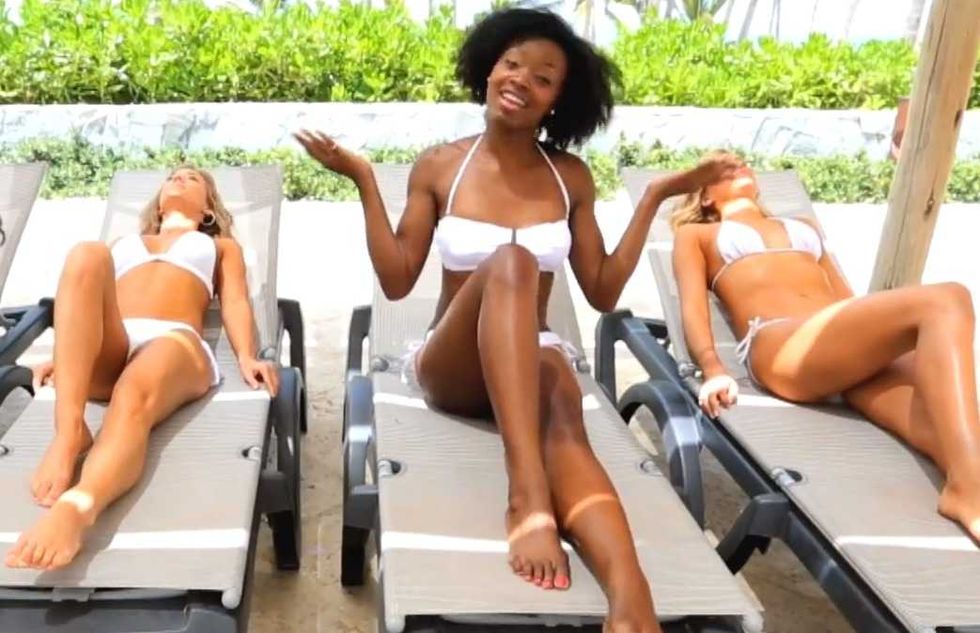 Dolphins Cheerleaders Distract From Terrible Offseason With "Call Me Maybe" Video