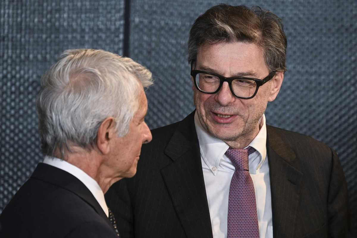 Prima le bollette e poi le armi: l’Italia non vuol morire per le fisime europee