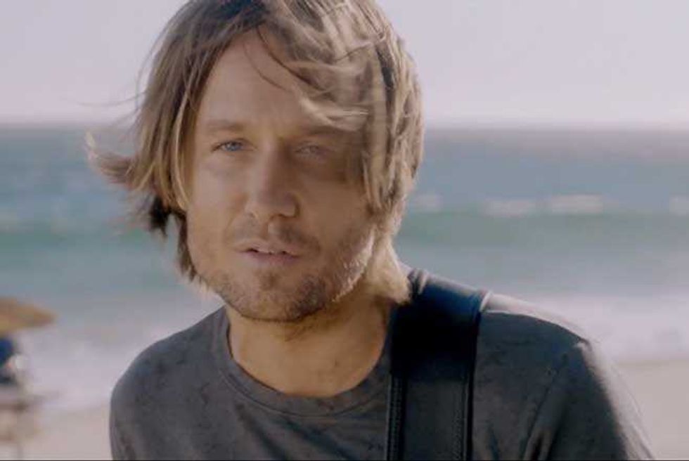 Keith Urban Breaks Silence on Nicki Minaj-Mariah Carey Fight: "I Was the U.N."