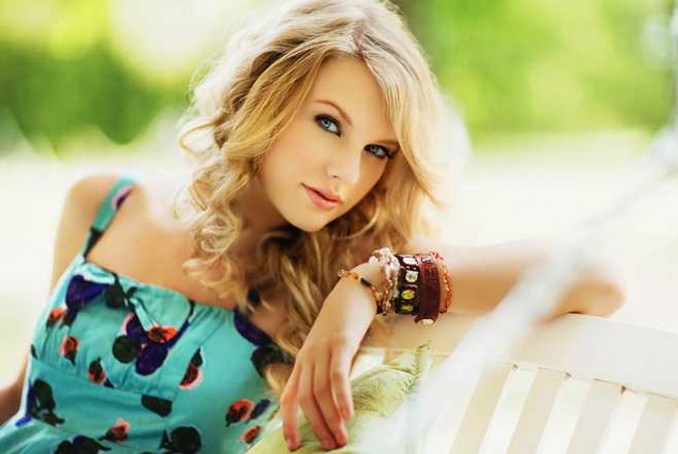 Taylor Swift Gives Parade Magazine The Most Obvious Quote About Her Love Life Ever
