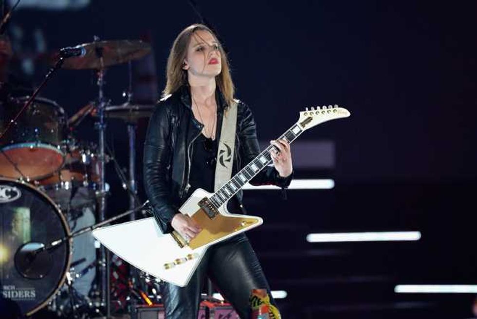 Lzzy Hale & Lindsey Stirling Come Alive With 'Shatter Me' on GMA