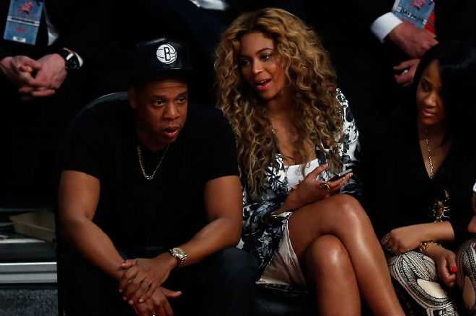 Beyonce and Jay Z Fend Off Divorce Rumors With PDA