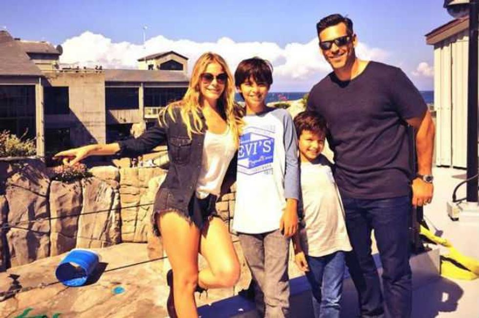 LeAnn Rimes Photoshopping Herself Into Eddie Cibrian's Family Pictures?