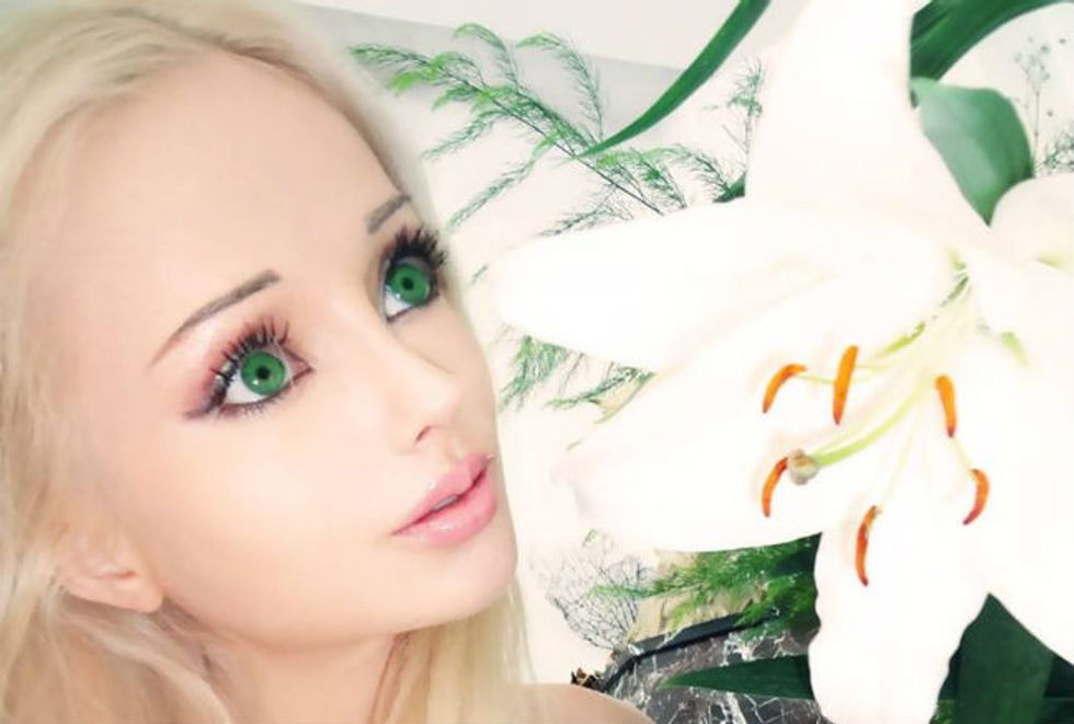 Human Barbie Valeria Lukyanova–I'm A Time-Traveling Space Guru!