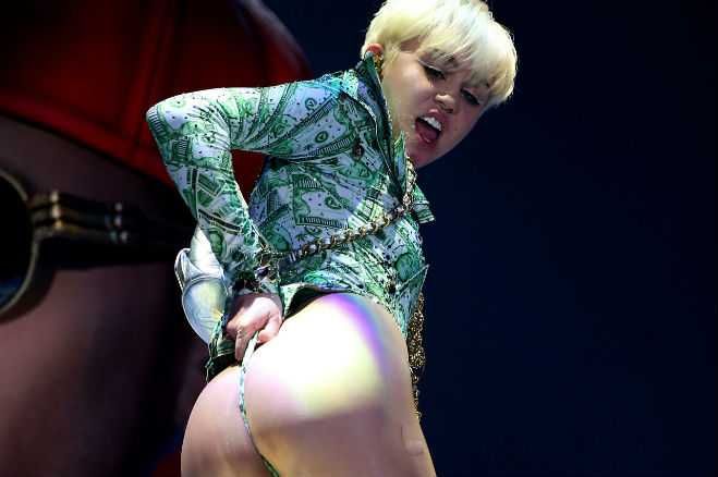 Miley Cyrus Anus