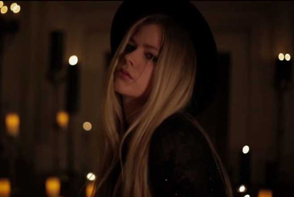 Avril Lavigne Returns With Sexy 'Give You What You Like' Video—Watch Now!