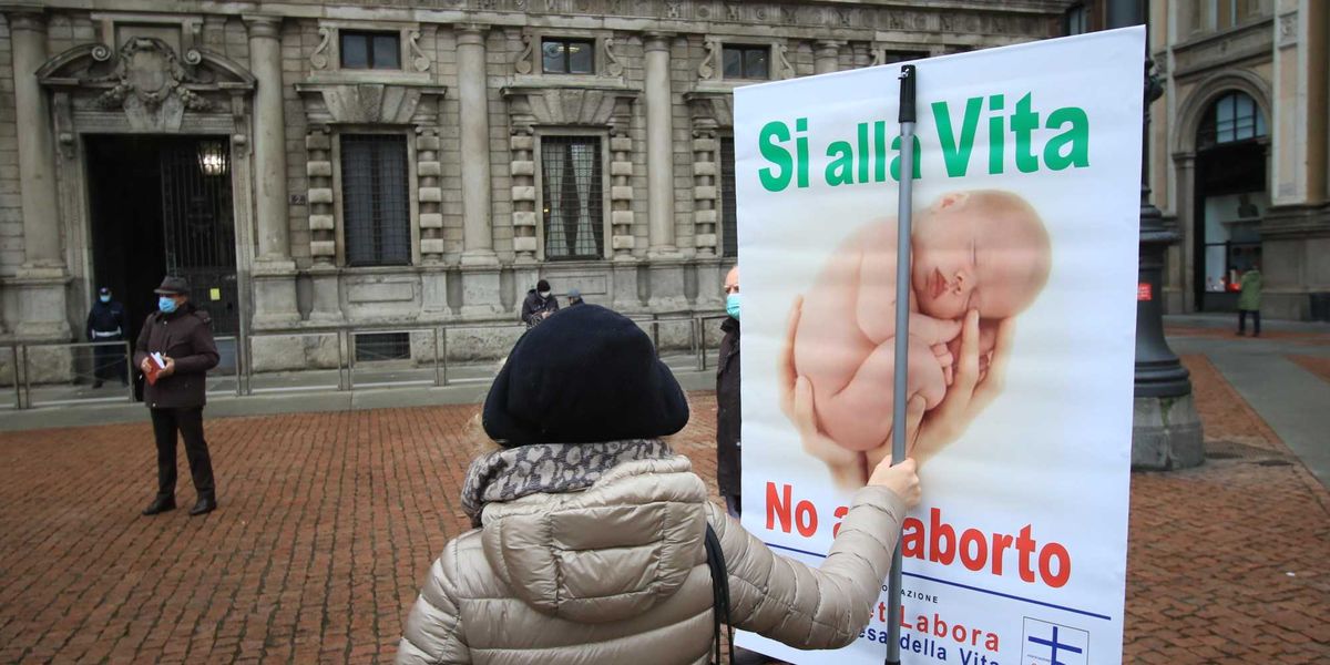 gli abortisti vogliono impedirci di pregare