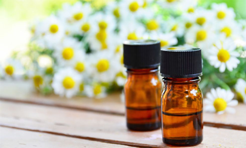 5 Essential Oil Recipes for All Your Spring Cleaning