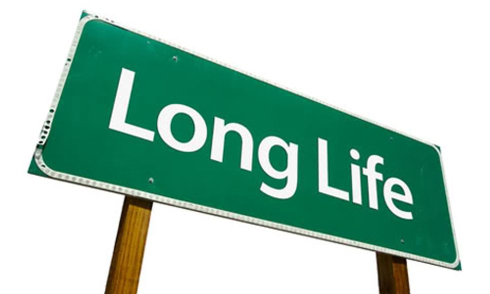 13 Ways Diet and Lifestyle Can Help You Live a Longer Life