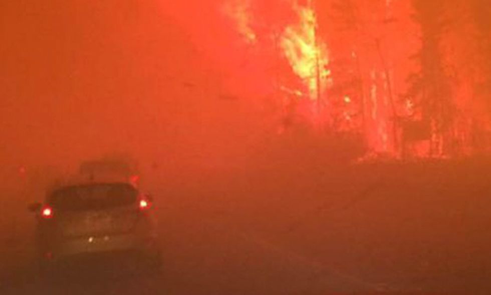 'Apocalyptic' Inferno Engulfs Canadian Tar Sands City