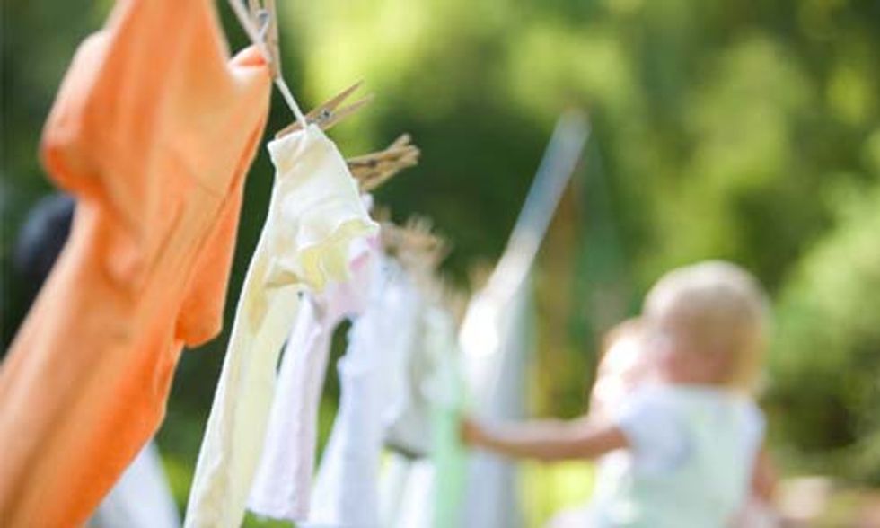 3 Reasons You Should Skip Fabric Softeners and Dryer Sheets
