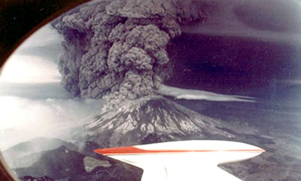 Rare Photos Provide Birds-Eye-View of Mount St. Helens Massive Eruption 36 Years Ago