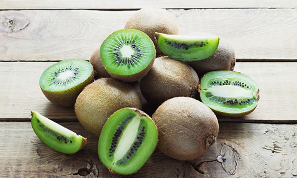 14 Reasons Why You Should Eat Kiwi