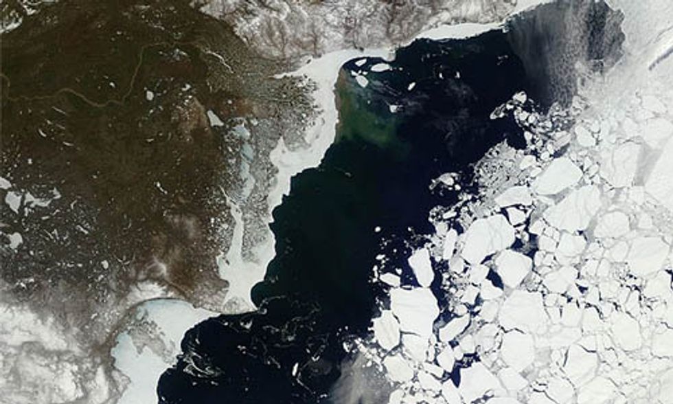 Atmospheric CO2 Reaches New High, Arctic Ice Shrinks to New Low