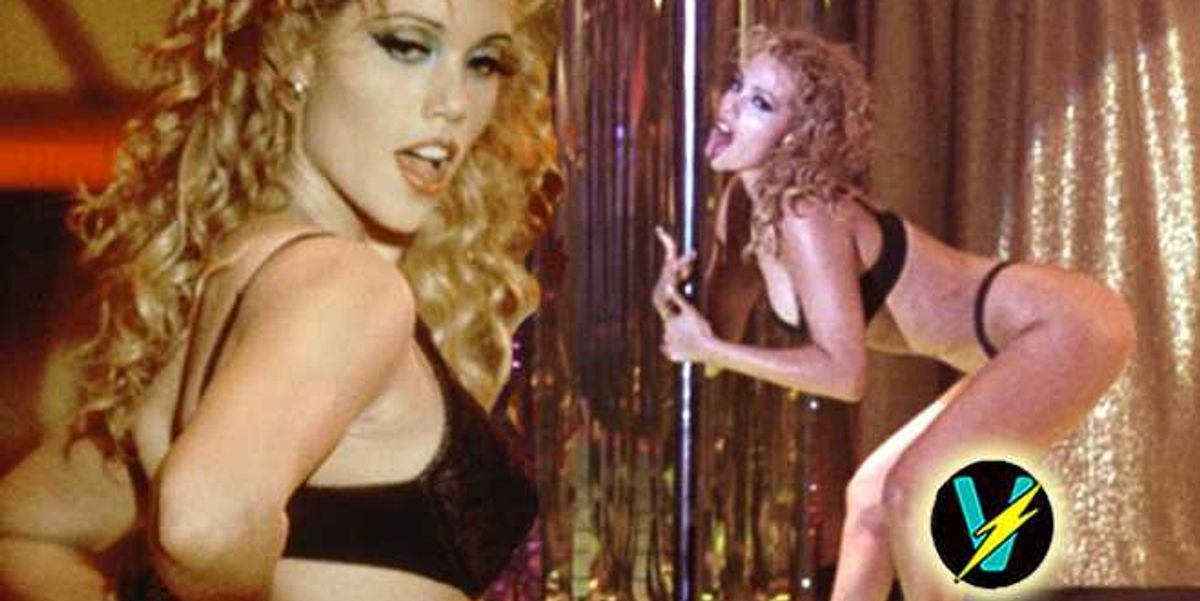 Films Et Séries Tv Avec Elizabeth Berkley Elizabeth Berkley Really Loves Showgirls—Hopes It Brings You Comfort