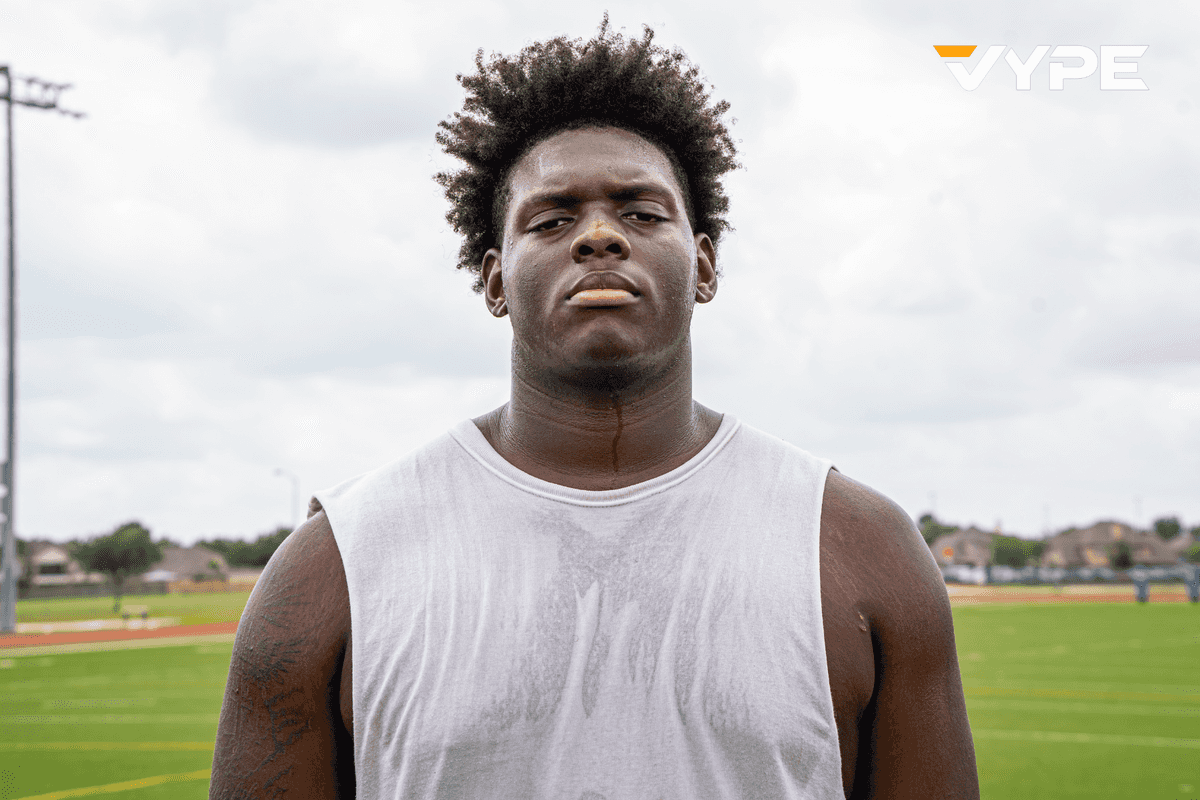 RECRUIT SCOOP: Nation's No. 1 OT in 2028 Cy Ranch's R' Monie Edwards talks recruitment