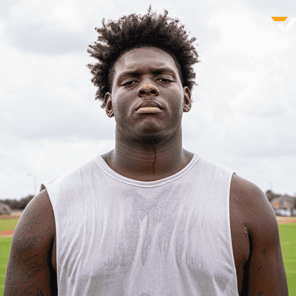 RECRUIT SCOOP: Nation's No. 1 OT in 2028 Cy Ranch's R' Monie Edwards talks recruitment