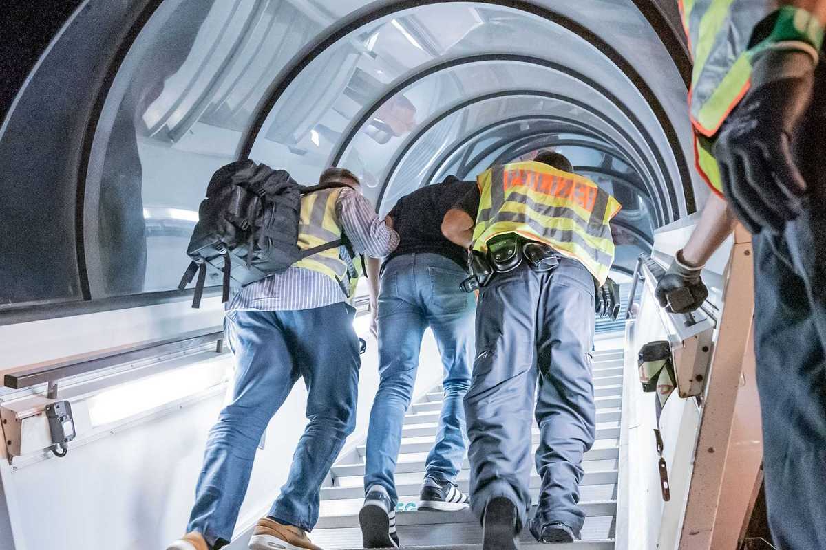 La Germania rimpatria 25 afghani. Allora la remigrazione è fattibile