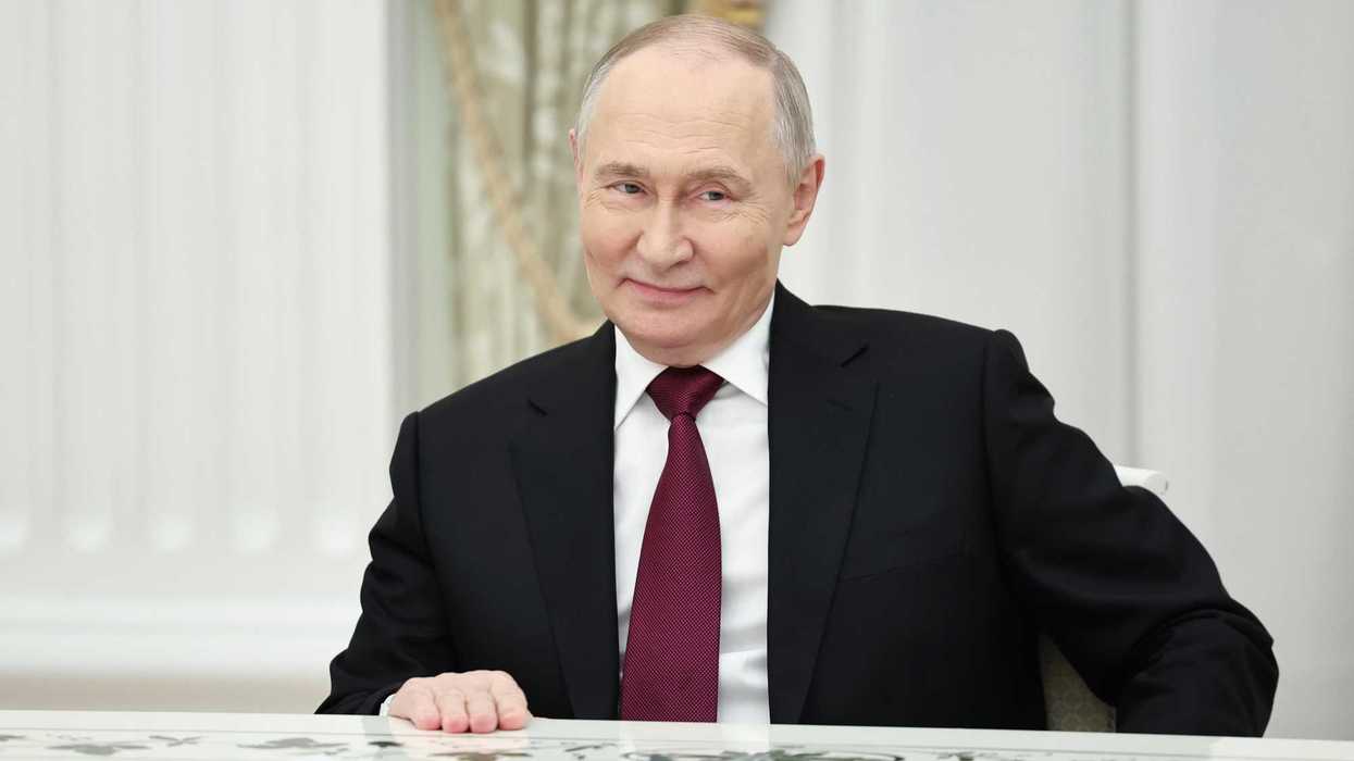 Putin telefona a Trump e apre alla tregua il 9 maggio. Usa: «Già spesi 25 miliardi»