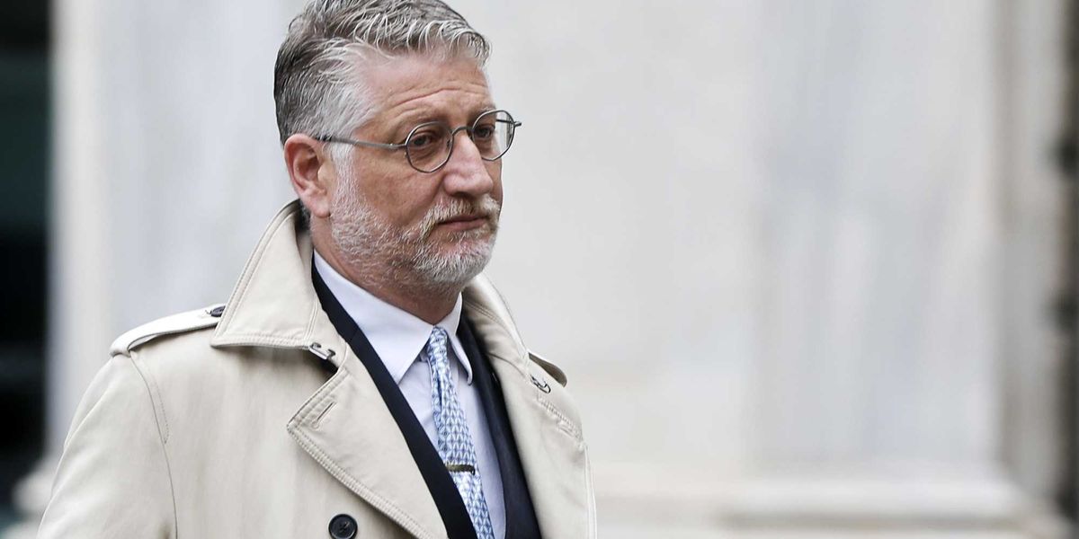 il colonnello giuli invia gli ispettori alla biennale