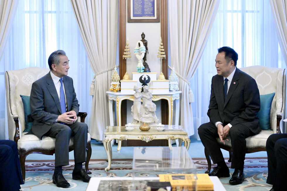 Thailandia sempre più vicina alla Cina
