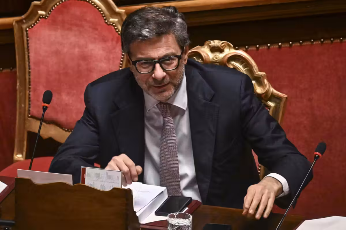Il governo non sfora il patto di stabilità ma apre la trattativa con la Ue sulla deroga