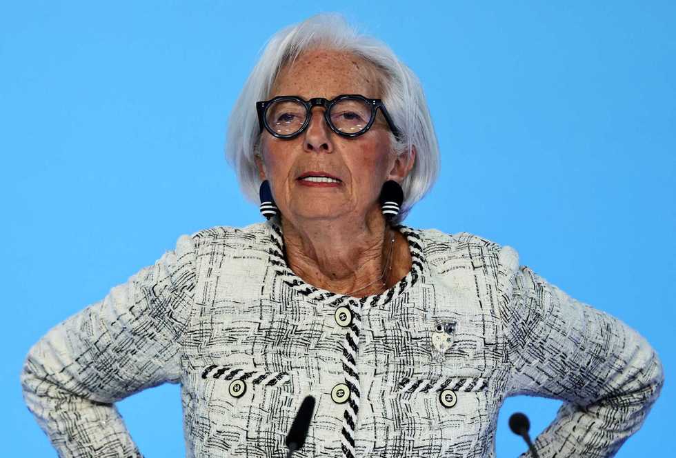 Lagarde da paura: «Abbiamo discusso l’aumento dei tassi. Prezzi ancora su»