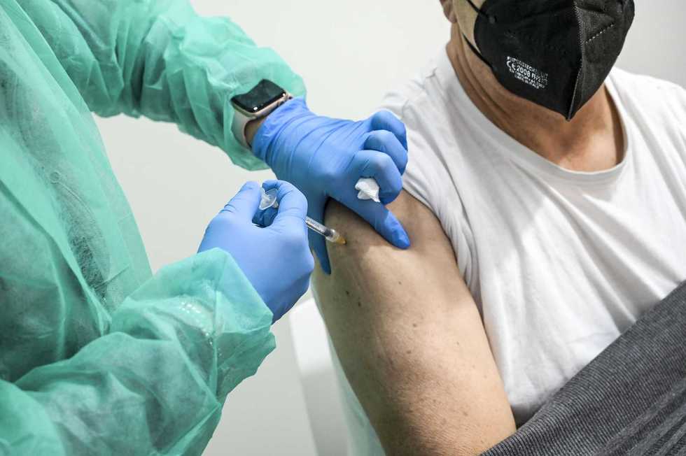 Varato il nuovo piano pandemico. Mai più lockdown e vaccini per tutti