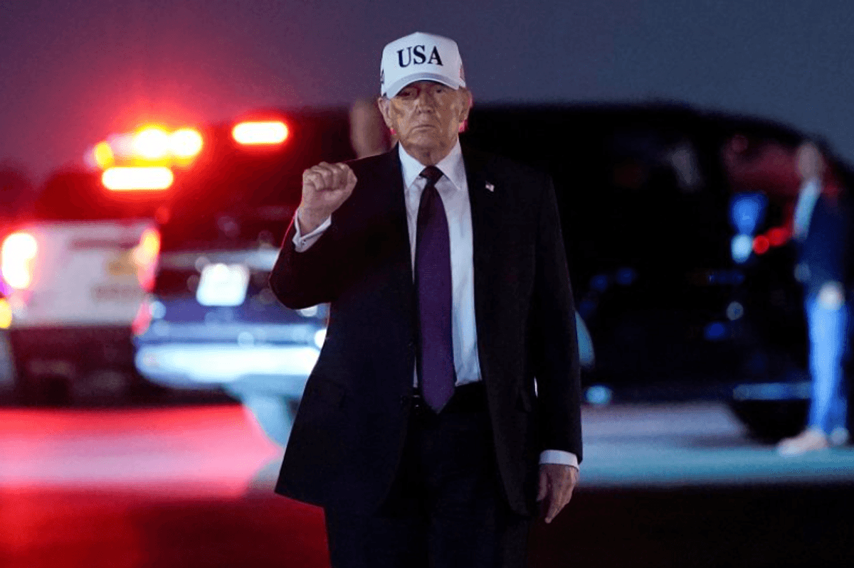 'Critical Deadline': More Republicans Breaking Ranks Over Trump's Unpopular War